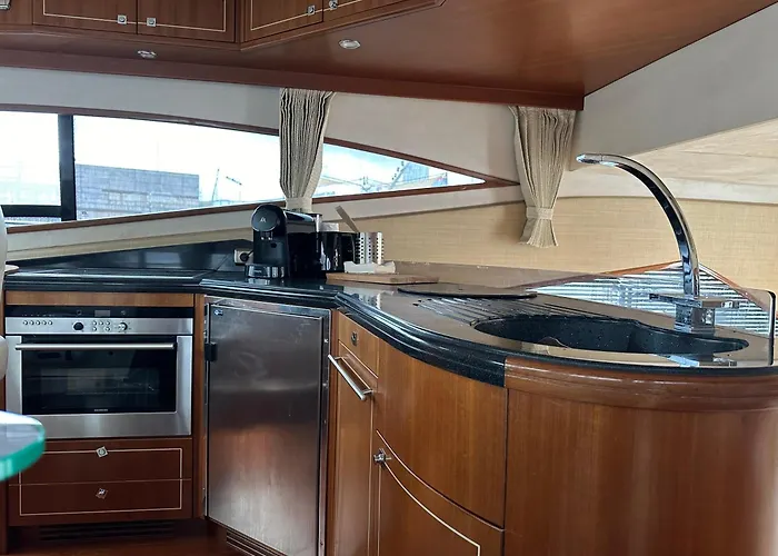 Yacht Pegasus II