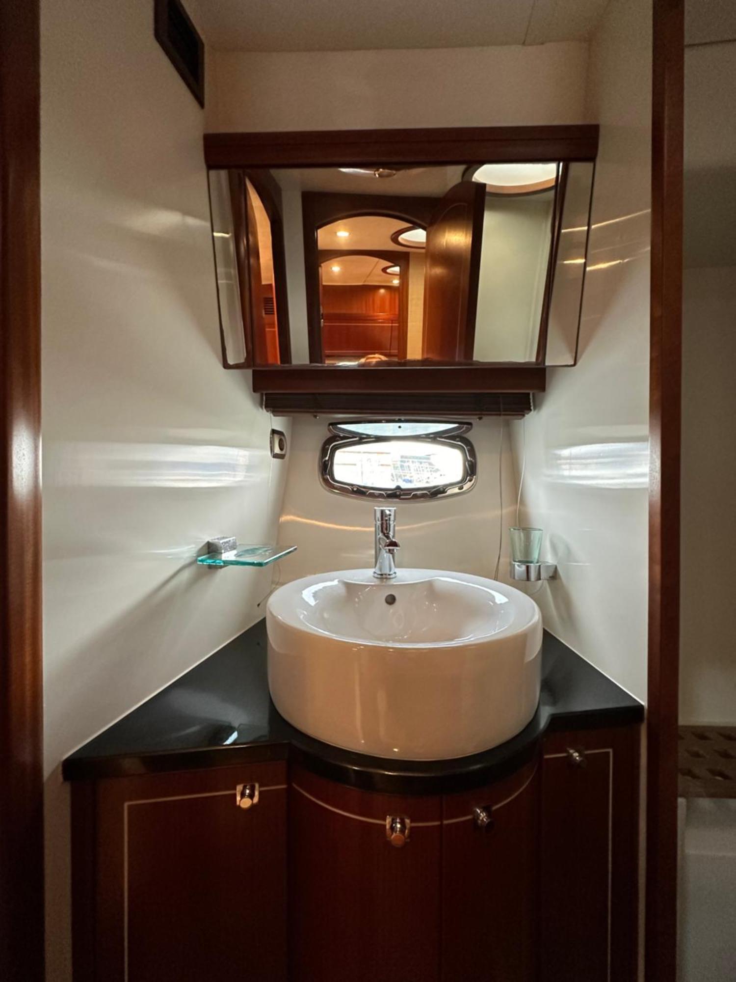Botel Yacht Pegasus Ii *