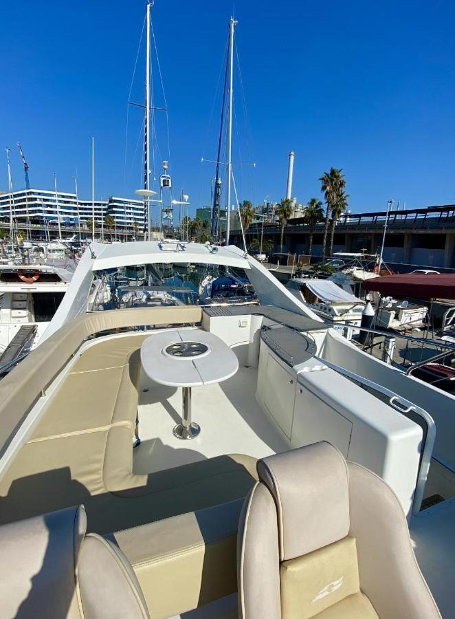 Botel Yacht Pegasus Ii Barcelona