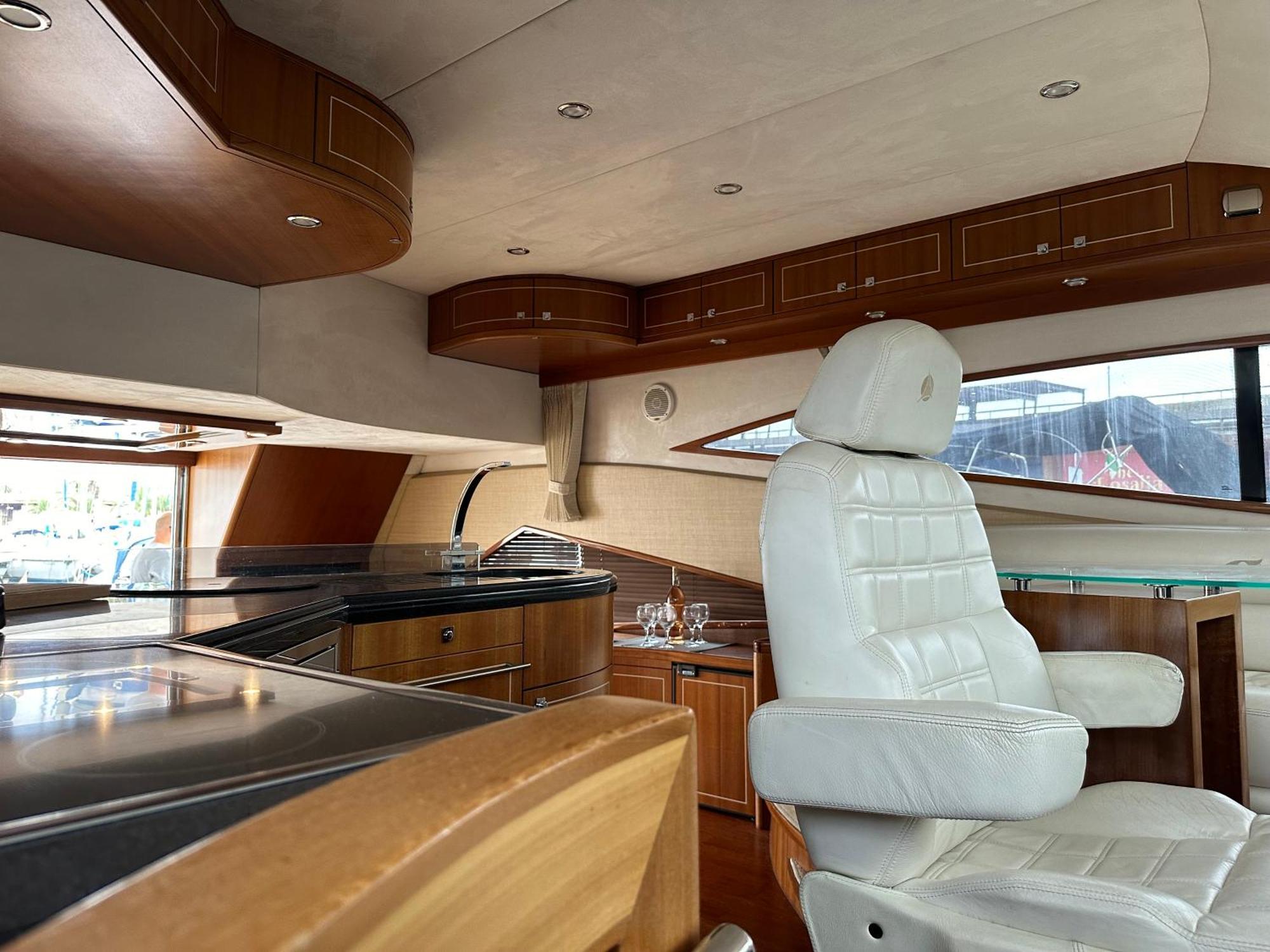 Botel Yacht Pegasus Ii Barcelona